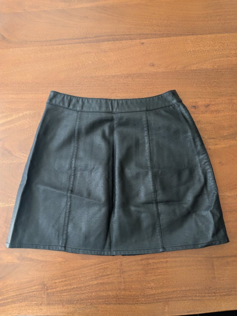 Forever 21 Black Faux Leather Mini Skirt Full Front Zip Size M A-Line
